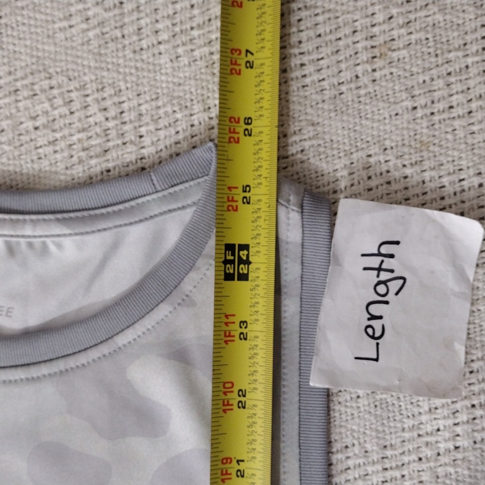 NWT Nike Camo Training Standard Fit Women's Tank Top size Medium - Picture 7 of 12
